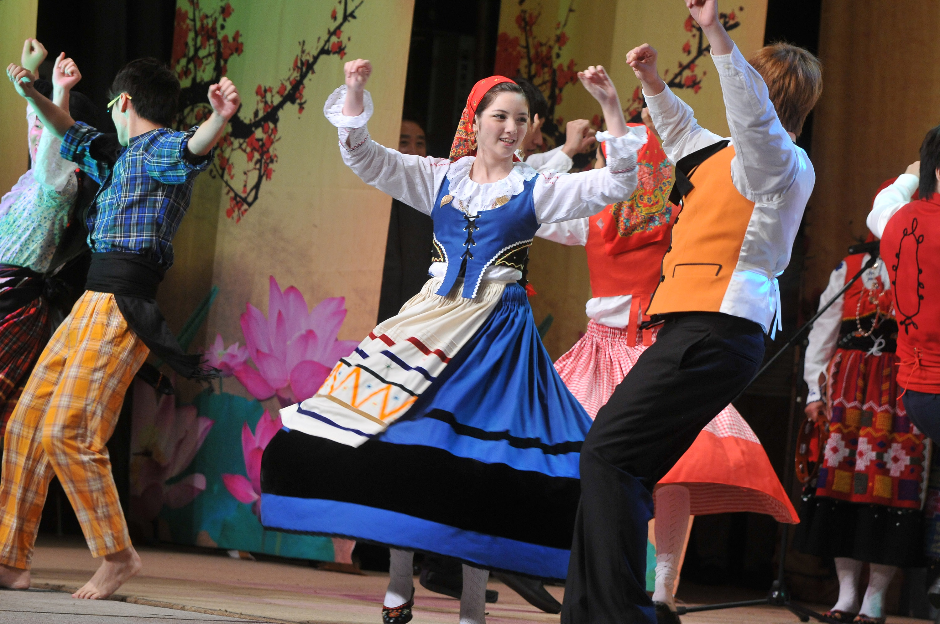 热爱澳门,建设澳门——走近澳门土生葡人