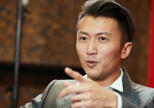 感恩节这天谢霆锋想和大儿子一起过,谢振轩的一句话
