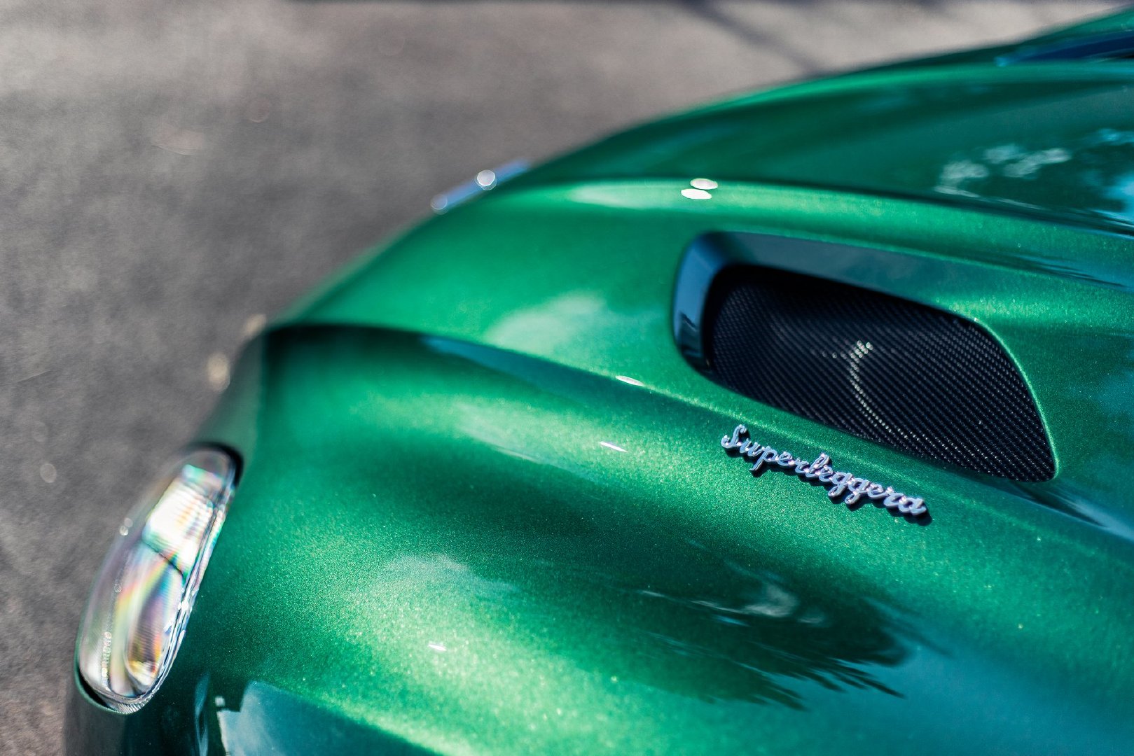 纯正英国绿,dbs superleggera正宗配色!