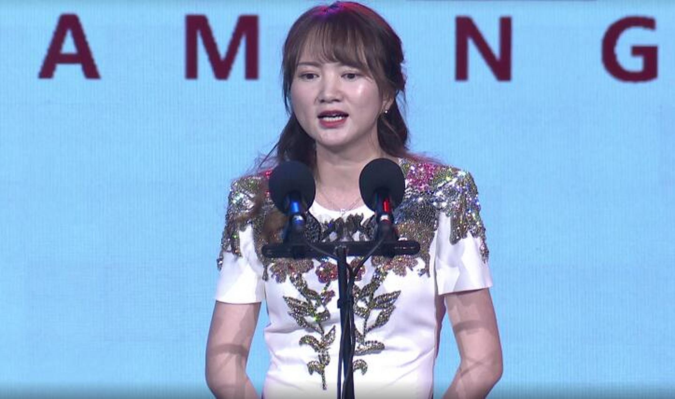 话说太后ruru这变化也太大了吧,各位兄弟还认识她吗?#dota2