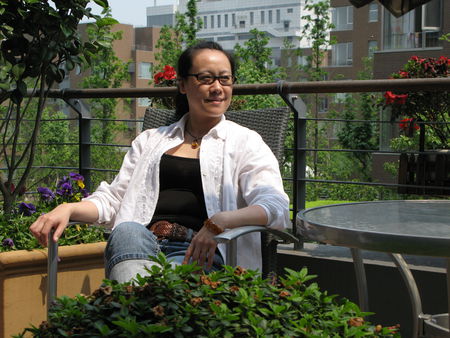 娶比其小7岁娇妻,不离不弃相守26年,61岁仍是"最佳"配角