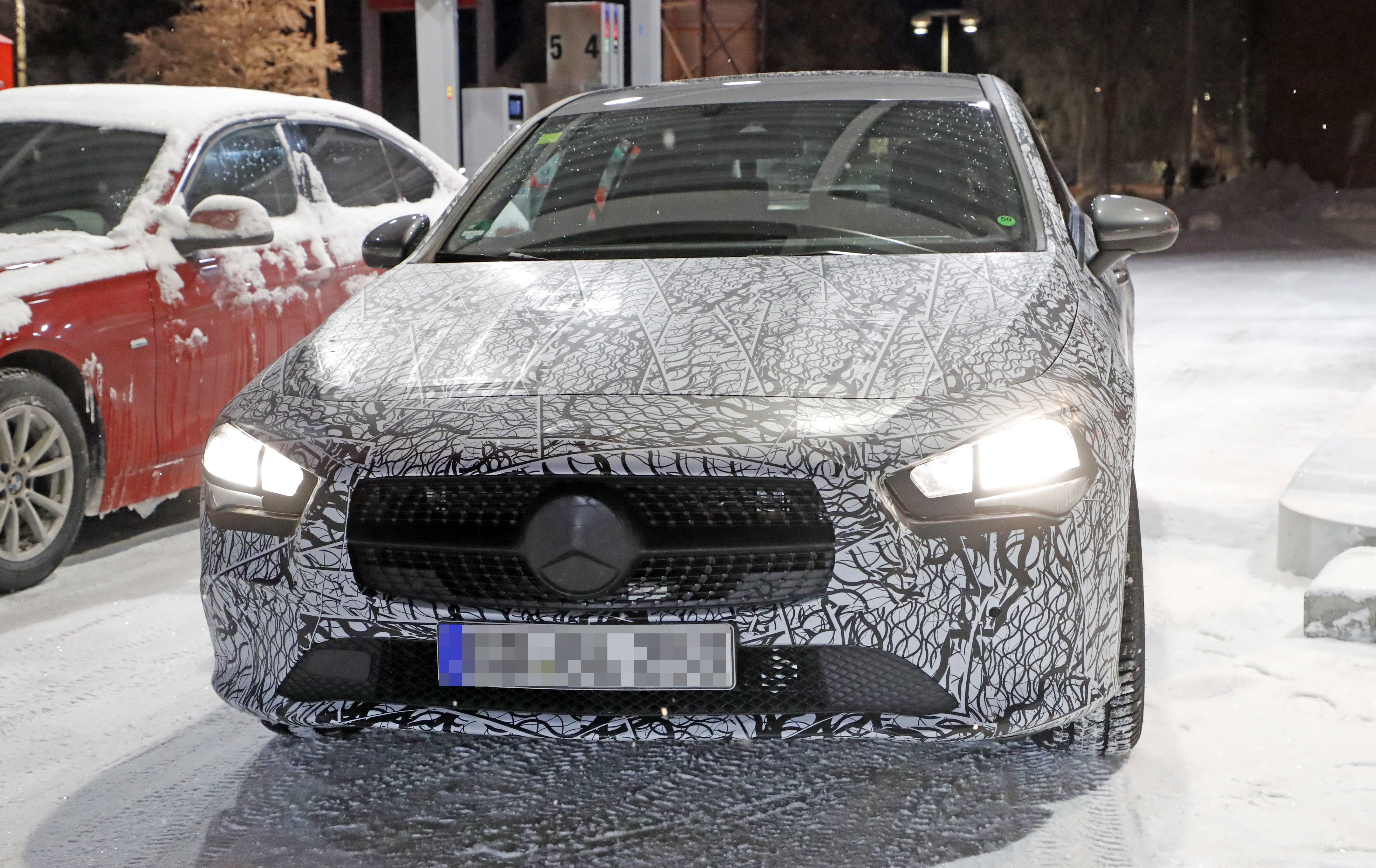 瓦罐粉快接好 2020款奔驰cla猎装车的官图来了!