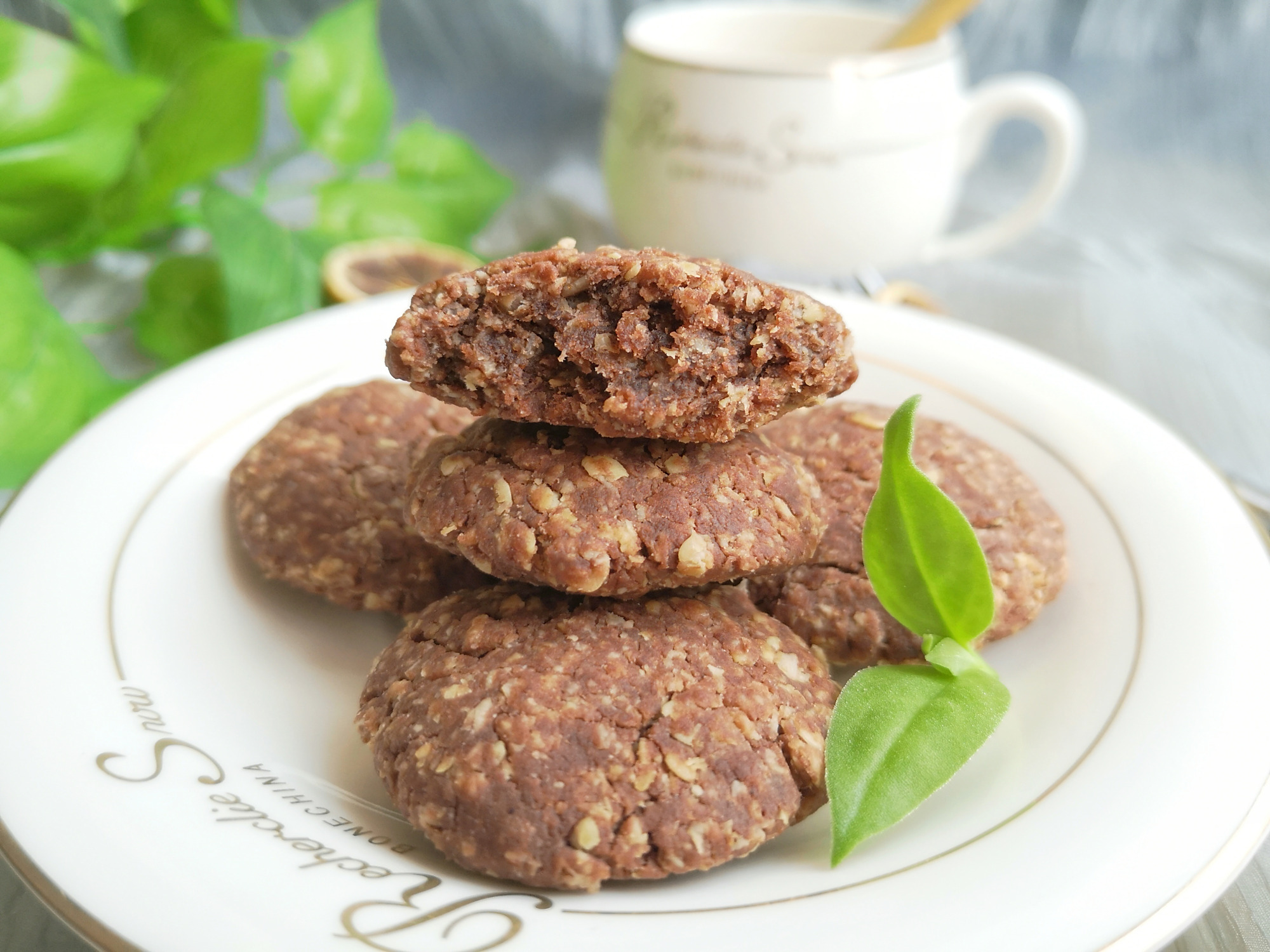 少糖的可可燕麦饼干,口感酥脆,低脂低热,健康美味!