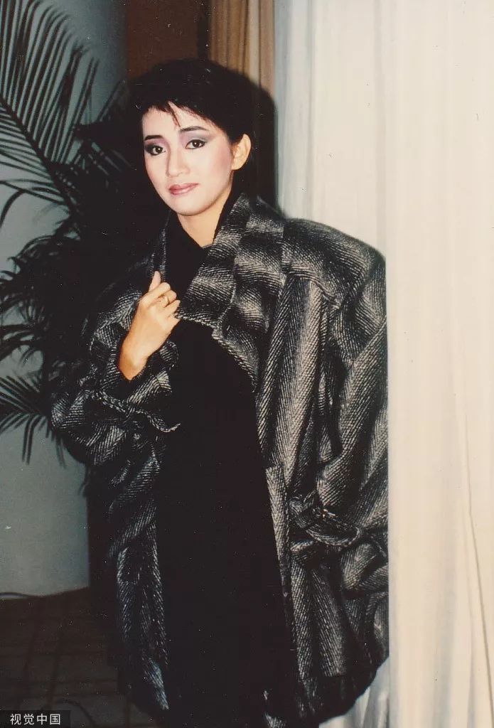 永远无法掀起的婚纱:梅艳芳离开的日子|推荐