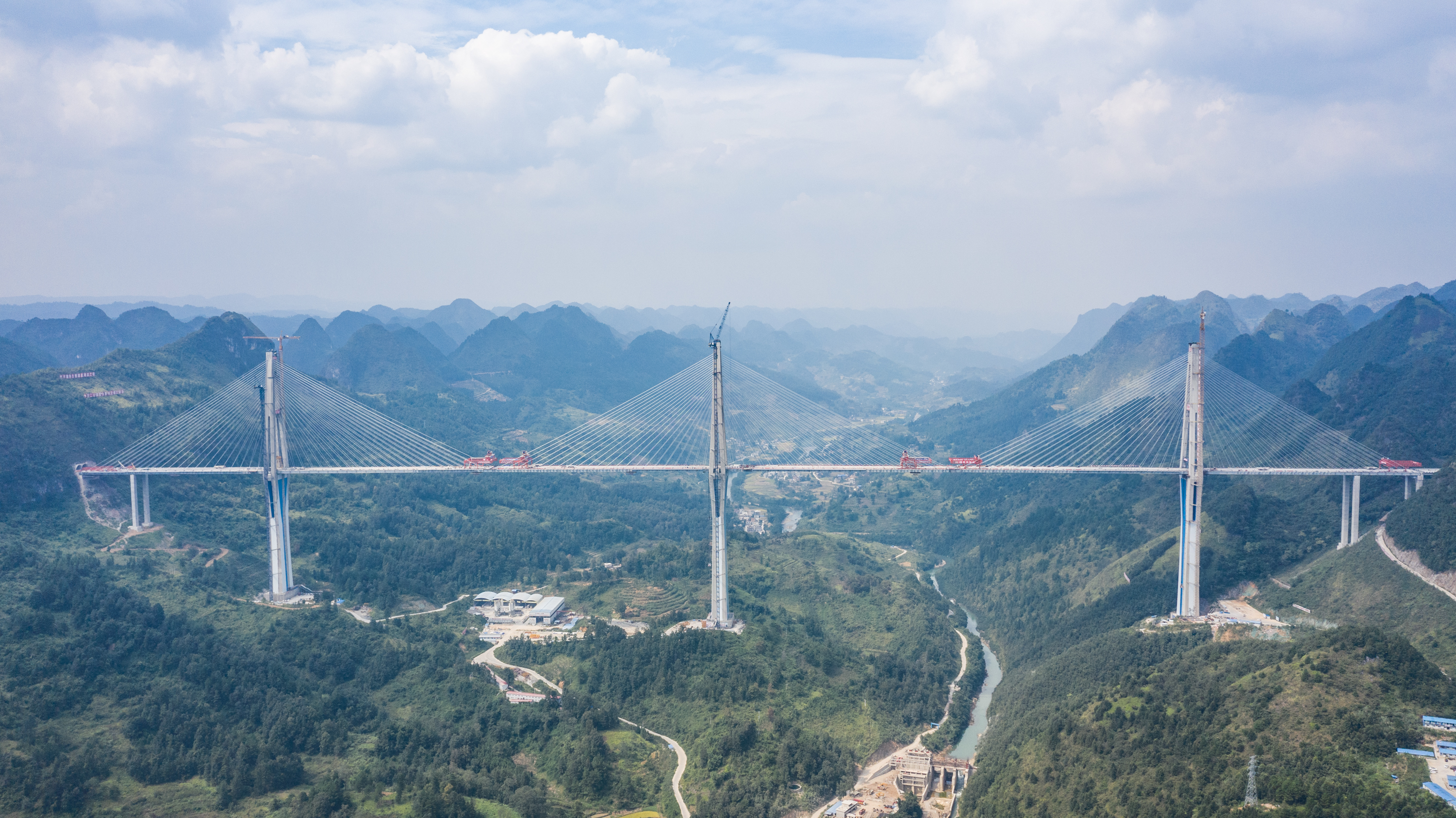 贵州平塘特大桥成功合龙(7)