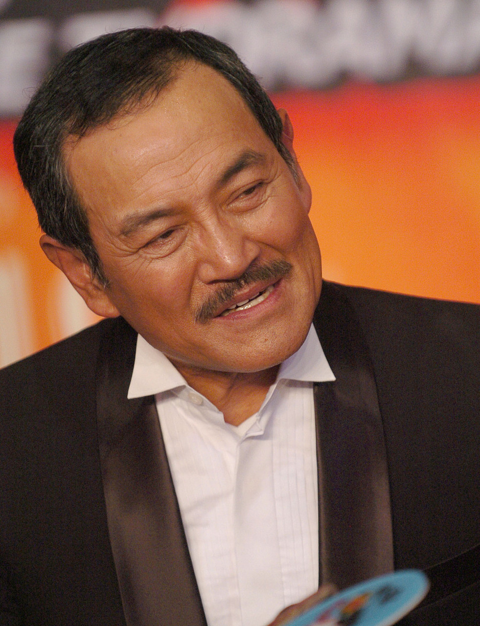 刘丹母亲节拒谈杨幂# 昨日母亲节,刘恺威父亲刘丹出席活动谈及3位