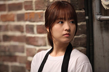 演员:朴宝英,安孝燮,李时言,韩素熙 制作组:导演柳济源,剧本文秀妍