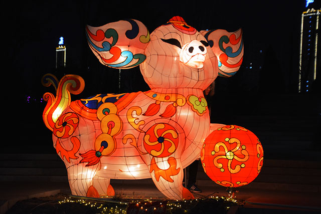 2019年山西运城新年灯展聚焦(一):禹都公园的河津民俗文化