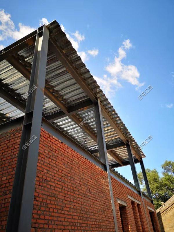 刘女士用重钢结构打造中式农村小院,工人师傅纷纷拍照发朋友圈