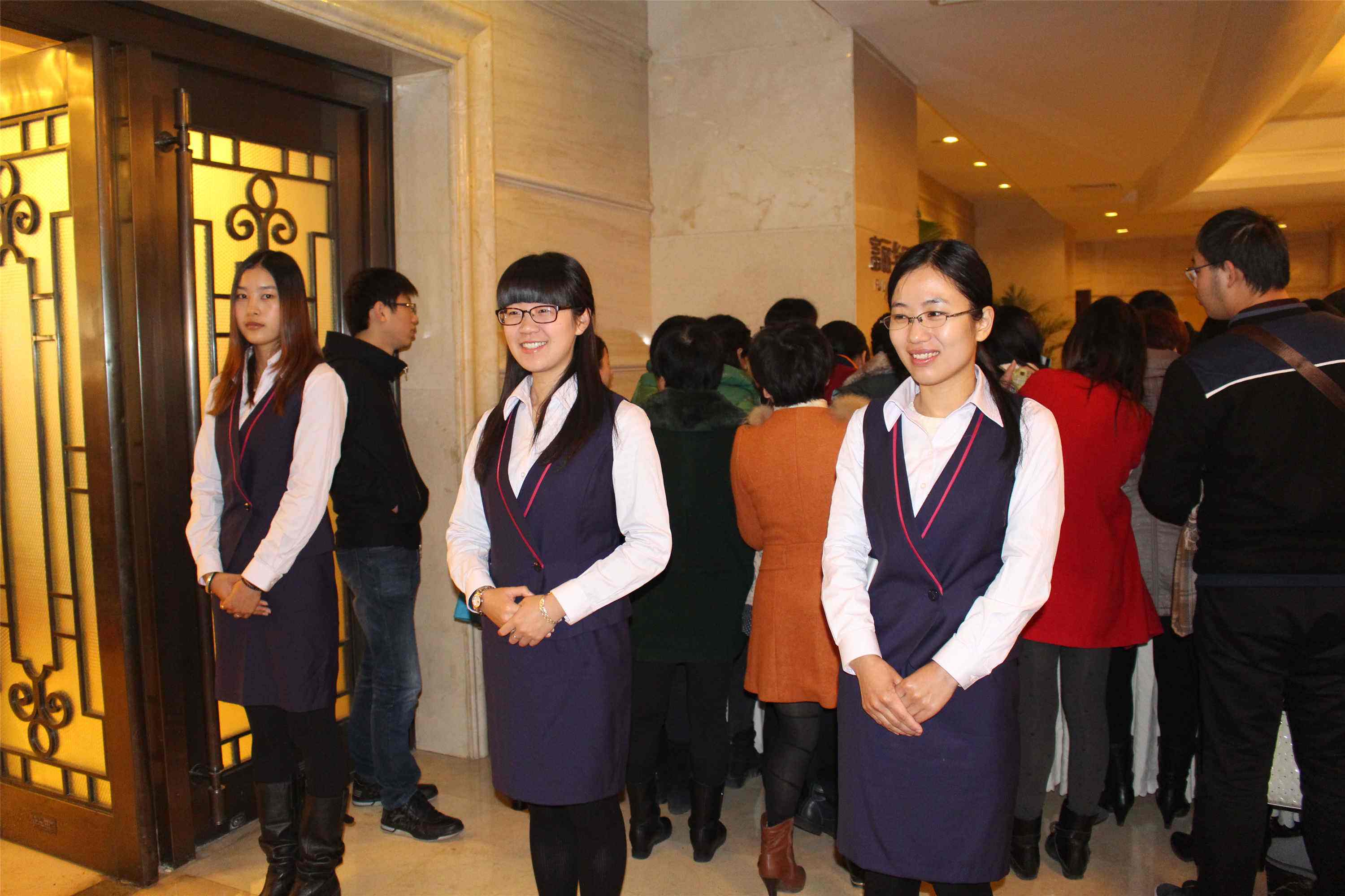 关于迎宾礼仪的介绍