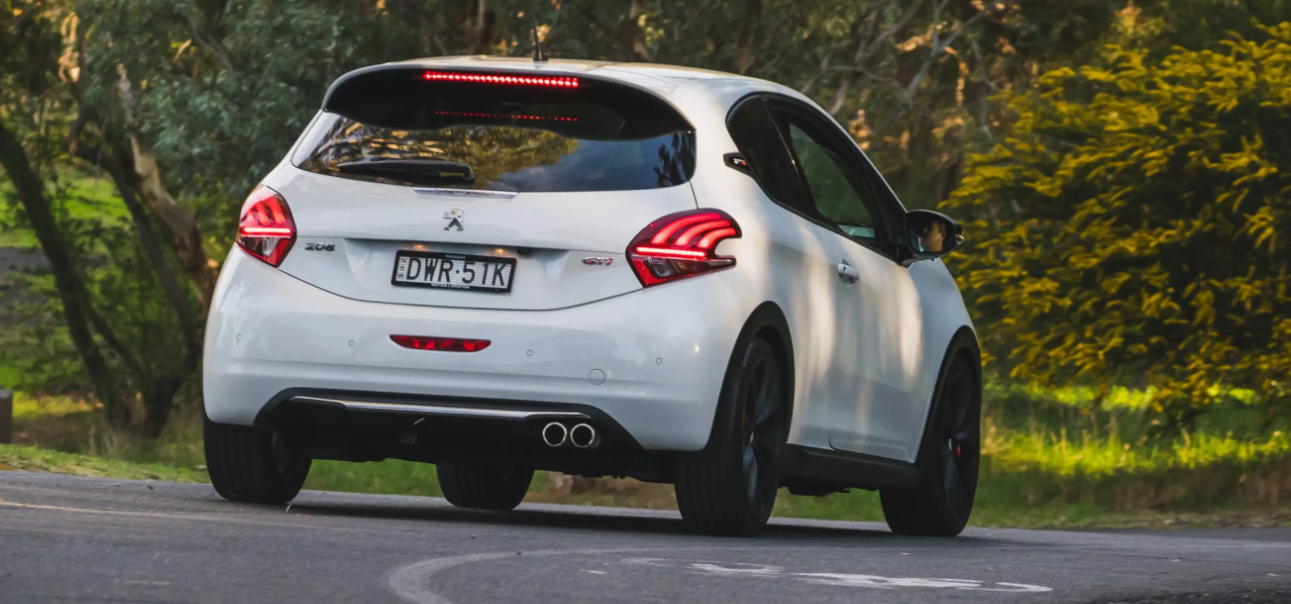 2018年标致208 gti评论,同级车中最强大的热门车型