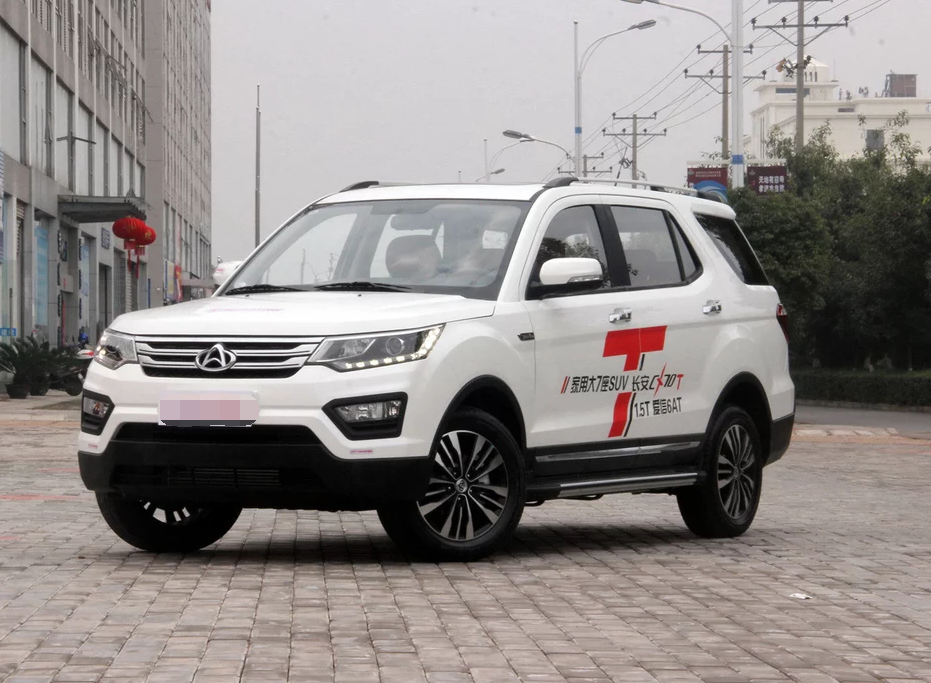 长安汽车-长安cx70,这款车的挡把,设计的比较简单,操作也比较方便