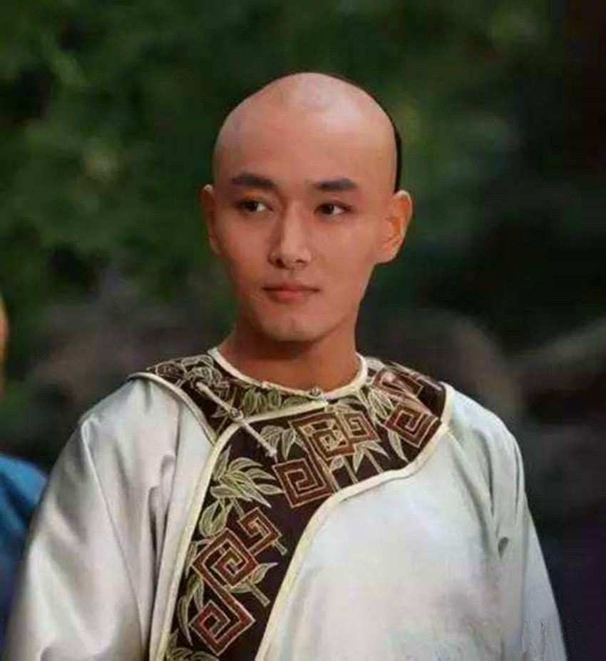 甄嬛传:最痴情的男人不是雍正,也不是果郡王,而是毫不起眼他!