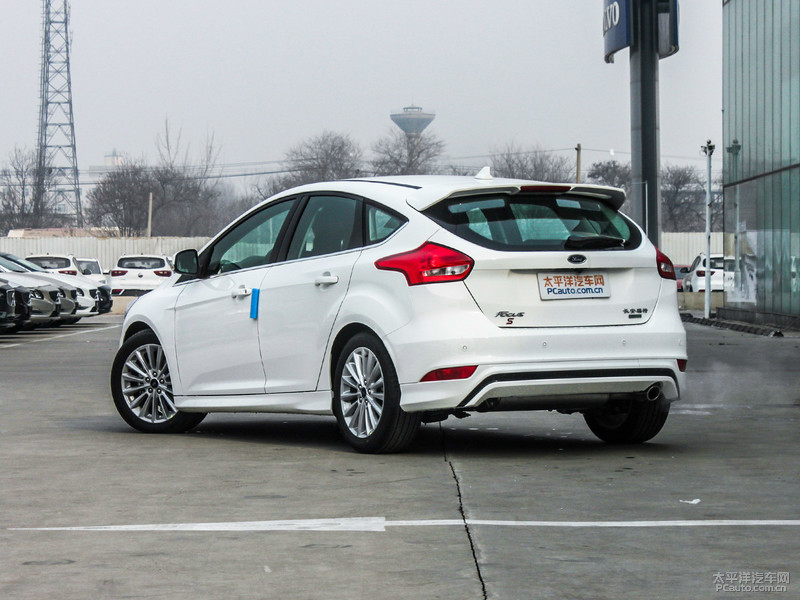 2020款经典福克斯两厢上市 售12.28万元