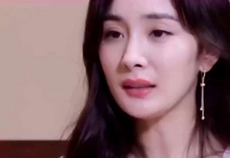 胡歌以前的女友参加访谈,她的性格跟杨幂太像