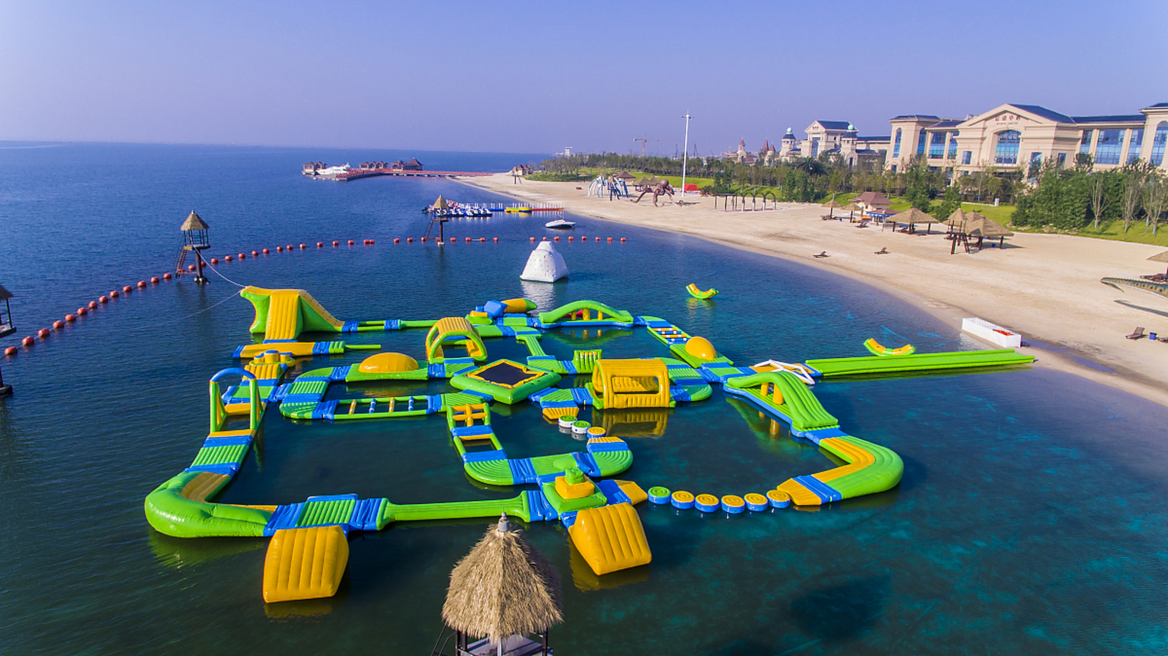 大家好,欢迎来到阿拉的海水上乐园!