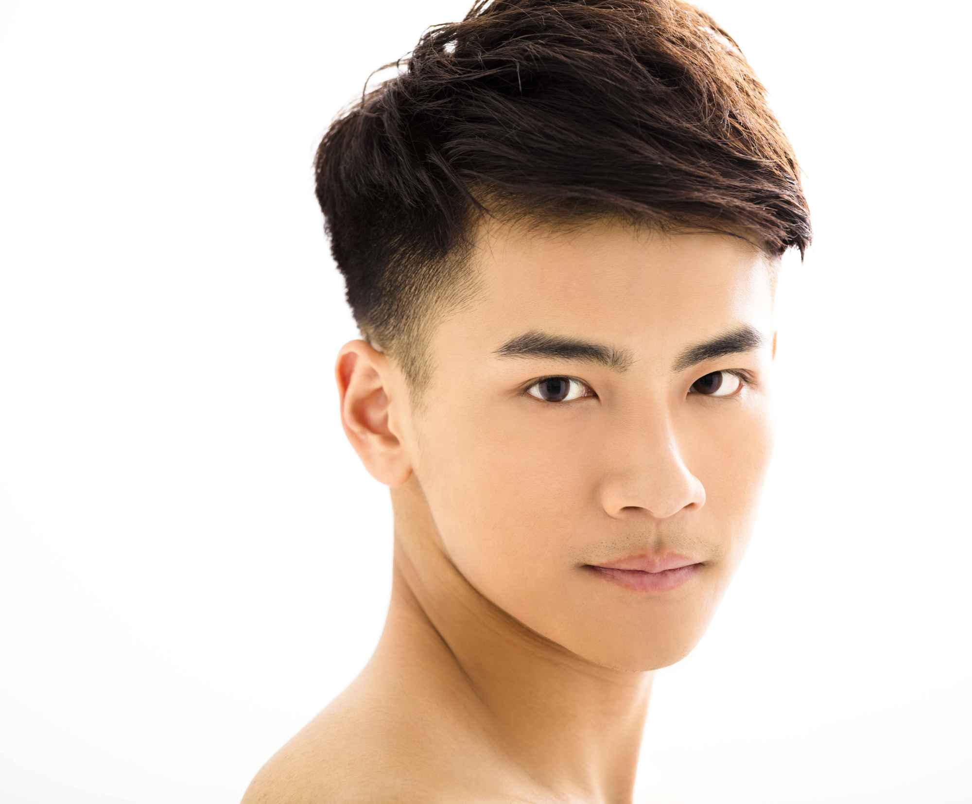 男人如何保养脸部皮肤,洗脸保养用好这4招,还皮肤精致感