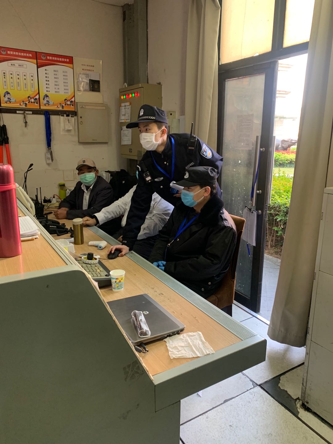 安心回家!普陀区这个观察点昨天送走第一位解除隔离者