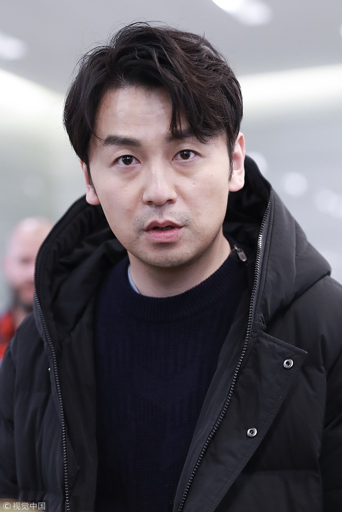 明星爱大牌:雷佳音变了!运动风搭配一点都不丧痞