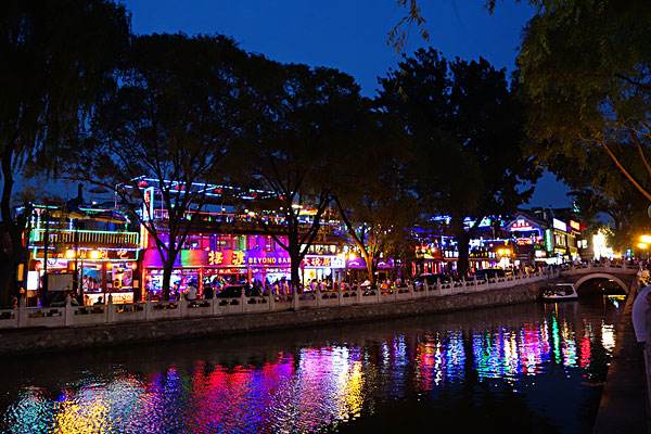 北京的后海,有人在这里成名,有人在这里老去,我们的青春梦想