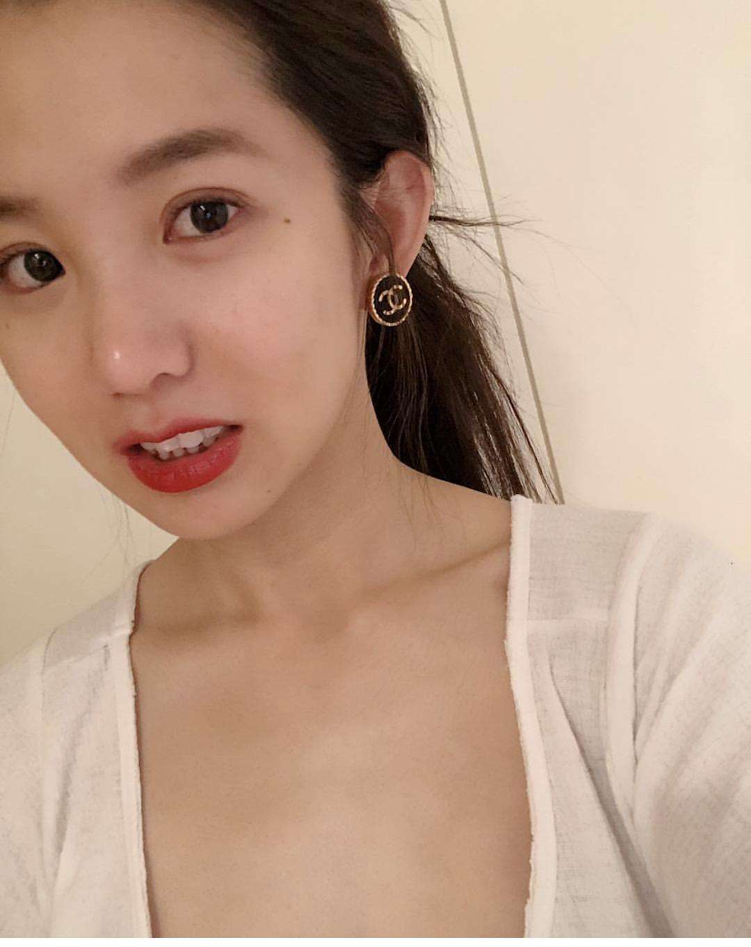 30岁童颜美女郭书瑶,性格保守遭分手,王以纶:无法忍受每次拒绝