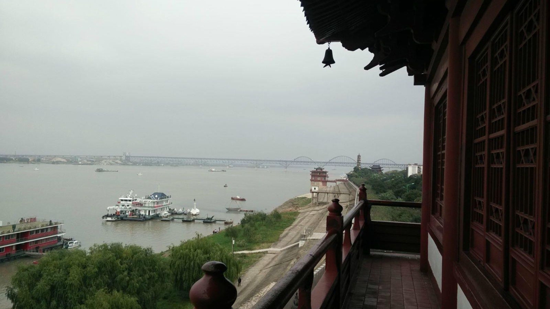 浔阳江苏轼醉酒,让九江的浔阳楼名震四海,这里有精致的古典气息