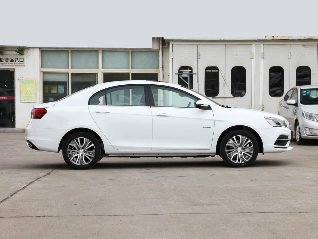 新能源汽车,国产车怎能落后,吉利旗下的省油王,20万