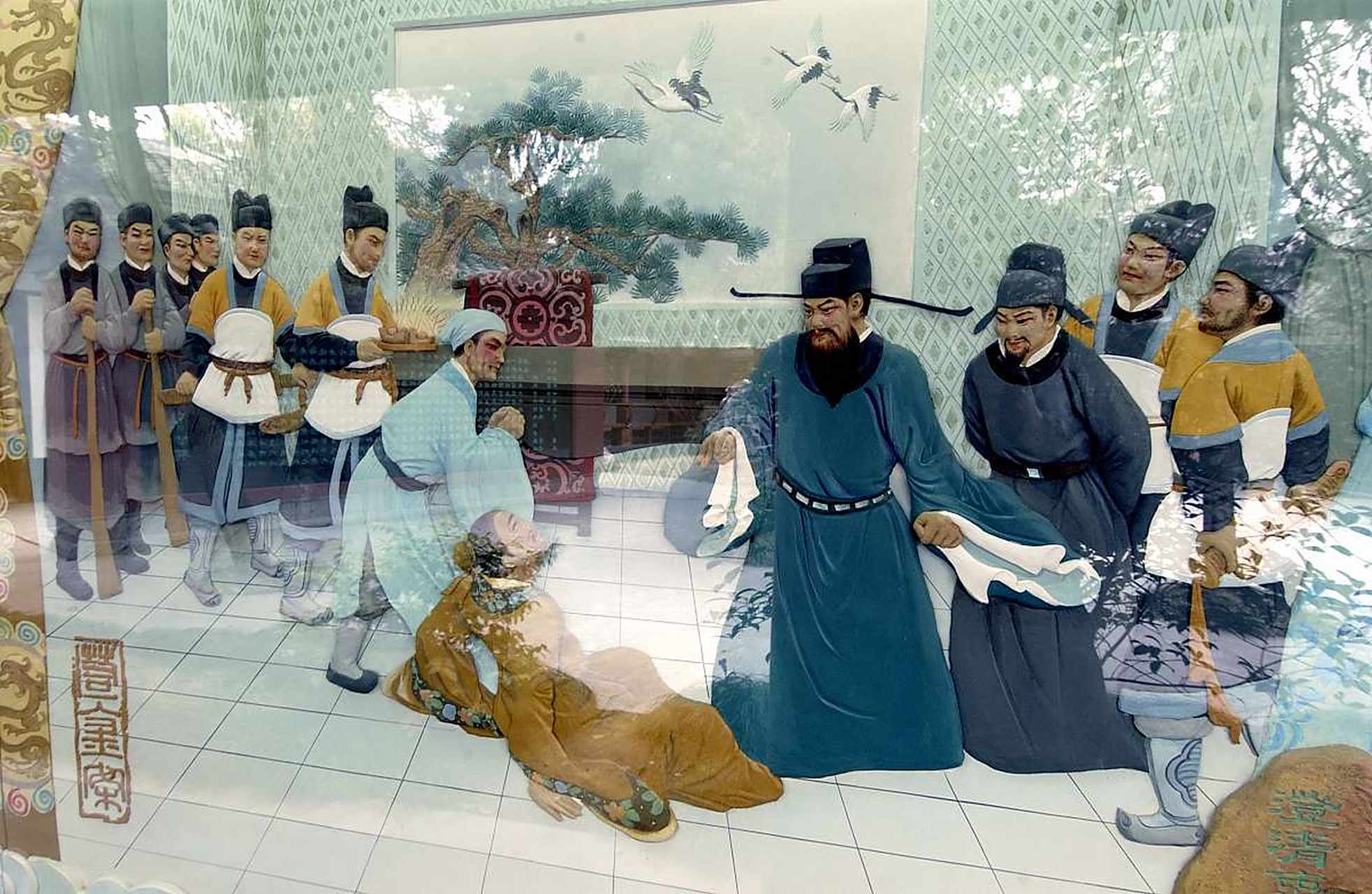 古代官吏的自杀与被自杀 当官是一门技术活  古代官场是非多,伴随着