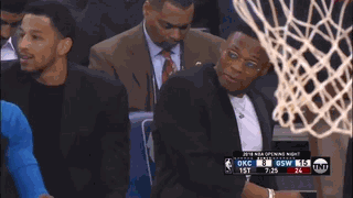 勇士揭幕战力克雷霆!库里32 8 9杜少27 8 乔治空砍27