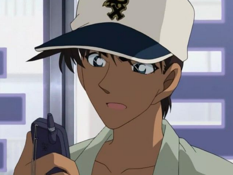 第三:服部平次,会剑道的男孩子最帅气,小麦色的皮肤,让人一眼看上去就