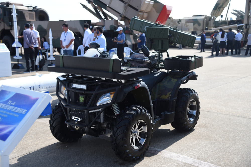 直击珠海航展:"中国的长钉"外贸型tl-4反坦克导弹