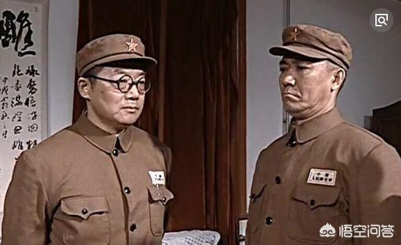 《亮剑》李云龙最后军衔为什么只是少将?不仅仅看战功!