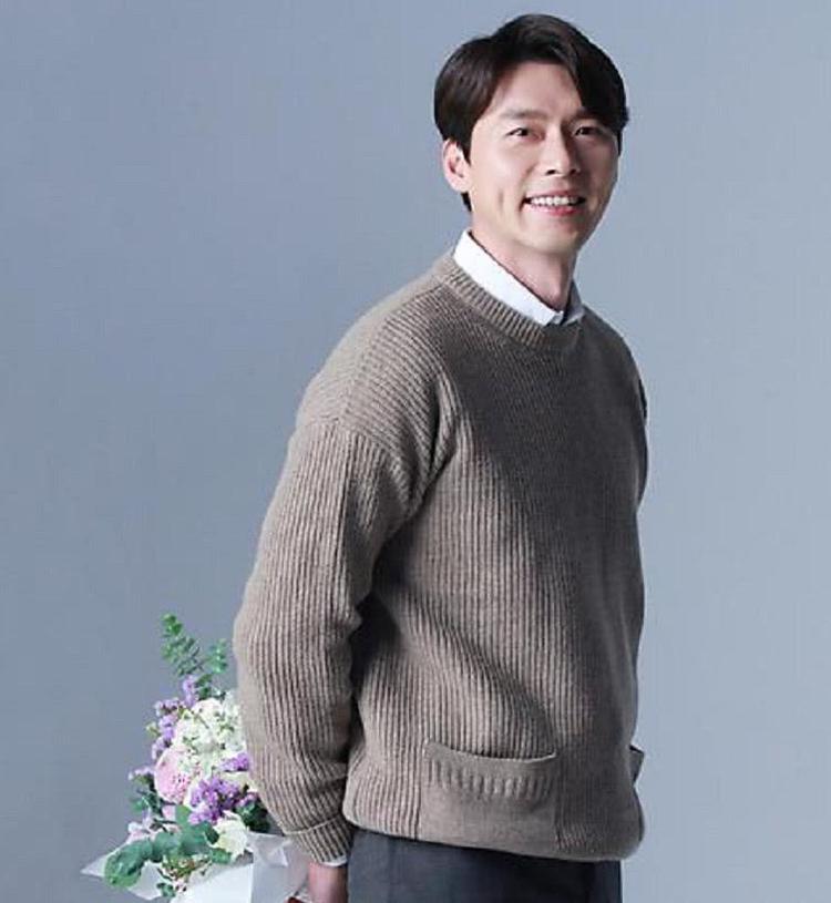 今日热门人物:玄彬|玄彬近照曝光,身穿西装显高雅范,"透光"鼻子是咋