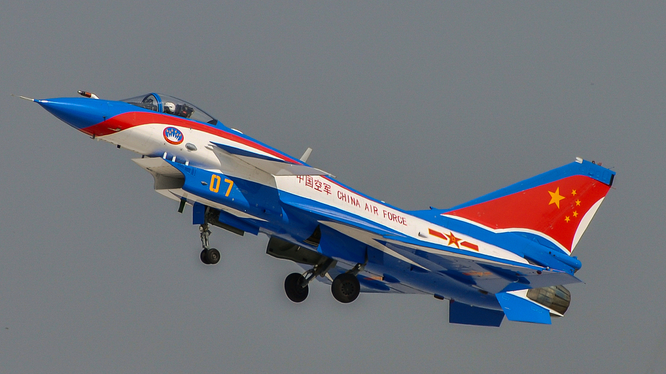 据美国媒体《军事观察》报道,中国空军将在2023年底前