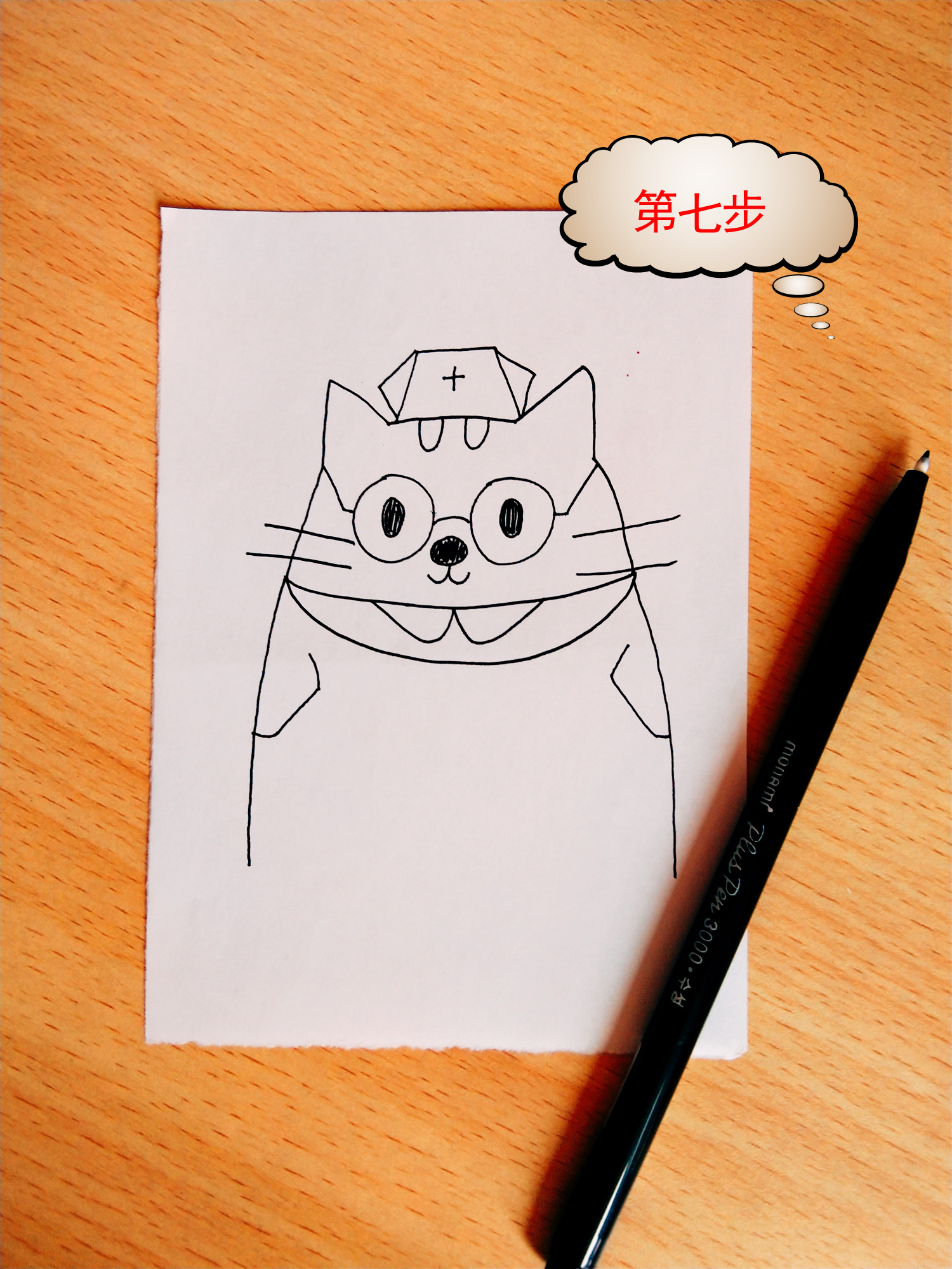 动物简笔画:十一步画一只小猫咪护士