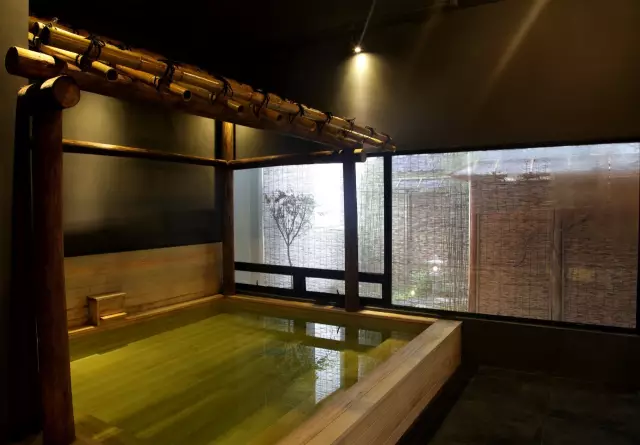 民国时期的澡堂子,古色古香!