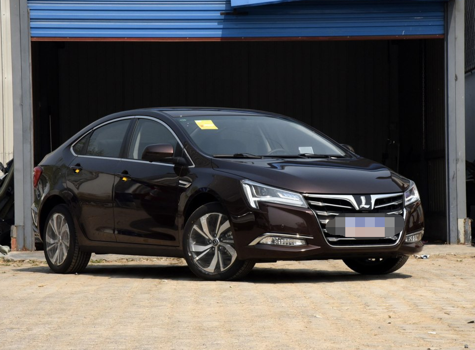 威严稳重,纳52015款 1.8t 自动旗舰型,彰显动感流线之美