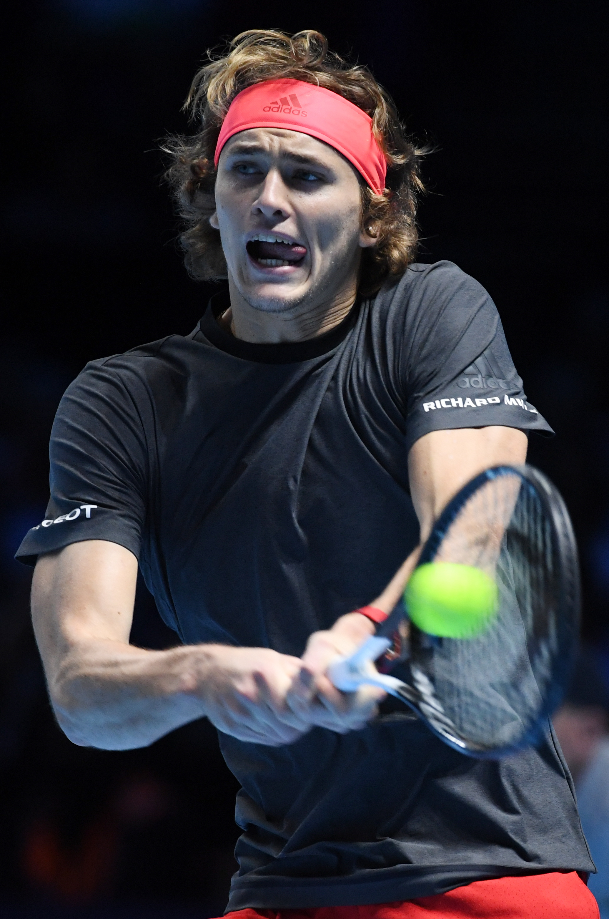 网球——atp年终总决赛:亚·兹维列夫战胜西里奇