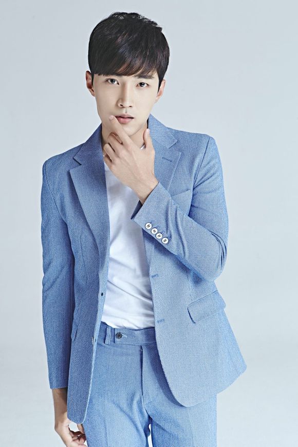 一方水土养一方人,出生在釜山的男歌手大盘点