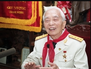 得知许世友将军挂帅,越南大将武元甲有何反应?笑着说了两个字!