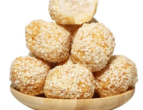 三原蓼花糖外形如藕状或球状,圆满丰实,洁白细腻,松酥适口.