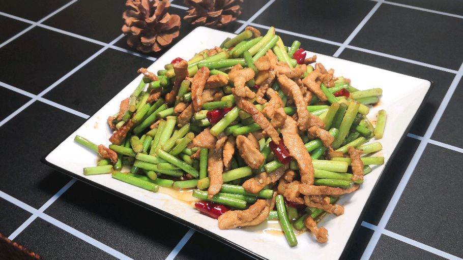 蒜苔炒肉丝家常做法,好吃又好看,虽然简单满满的都是小技巧!