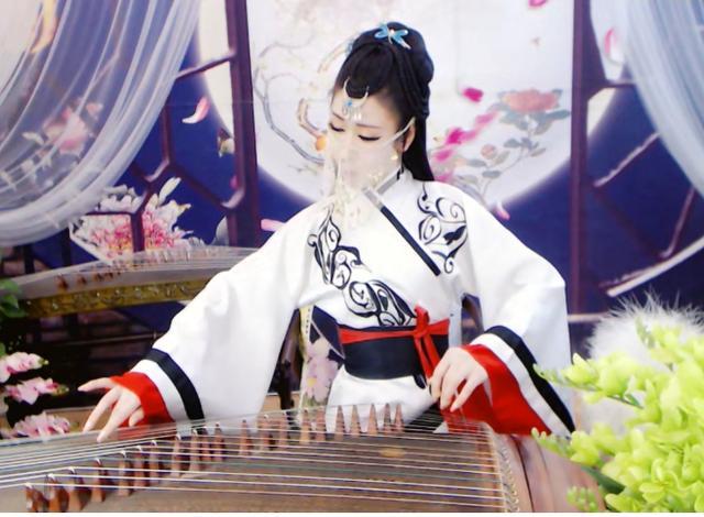 歪歪主播女儿,用古筝才艺提升直播格调