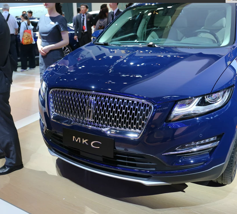 林肯mkc2.0t 四驱尊耀版,视觉效果非常出色,有着很强的冲击力