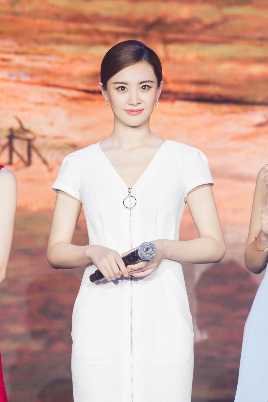 郝好:天生丽质,气质出众,小姐姐长得真好!