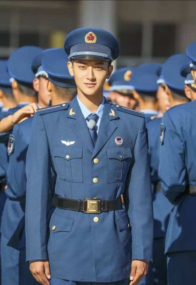 男明星军装大盘点(二),你们要的爱豆都在这里