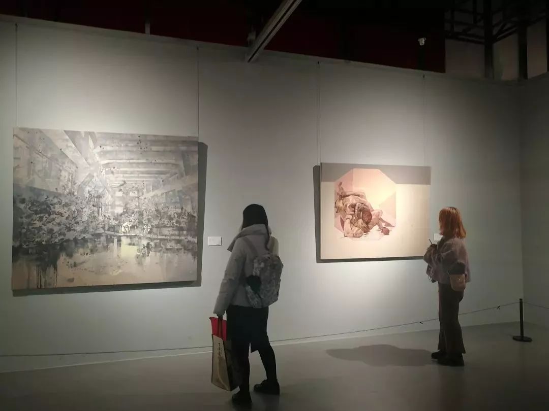 为明年全国美展油画展预演 重庆首届油画双年展开幕