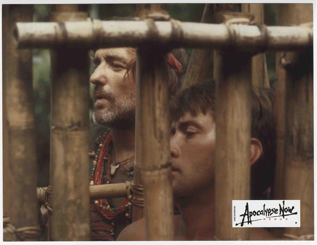 灰暗阴沉,战争对人的异化让人疯狂 | 现代启示录