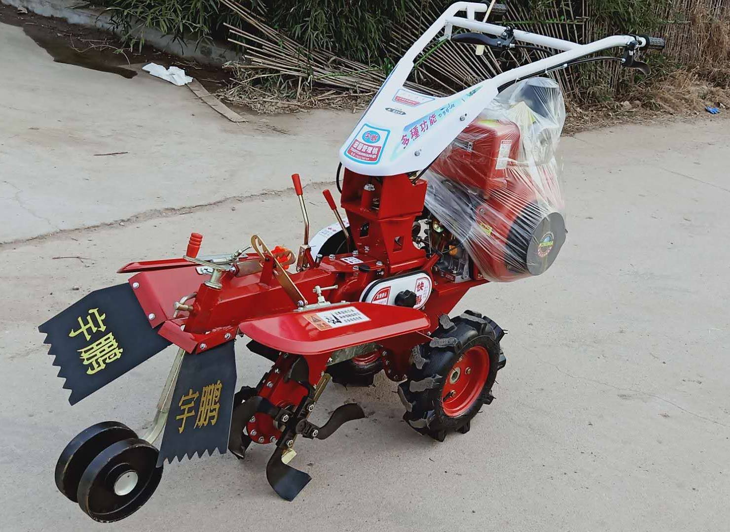 小型开沟机外观