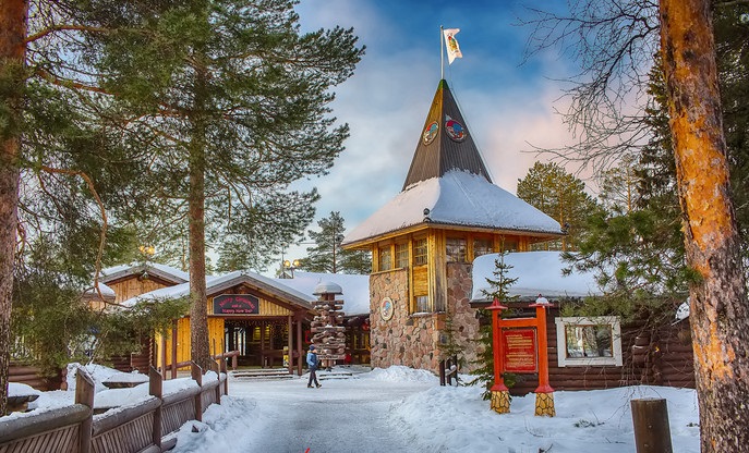 假如你想要见到圣诞老人,芬兰圣诞村肯定是你必打卡的地方!